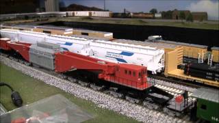 Review of Bachmann HO Scale Schnabel 380 Ton transformer car [upl. by Yentuoc]