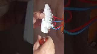 Como instalar interruptor duplo com tomada shortsvideo construçãocivil obra [upl. by Lorri]