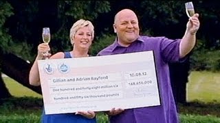 Euromillions  un couple britannique remporte le jackpot de 188 millions deuros [upl. by Greta]