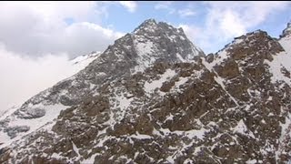 Mort de cinq alpinistes en Suisse [upl. by Anadroj371]