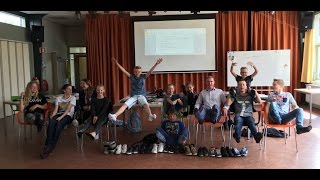 Beter leren zonder schoenen in de klas [upl. by Yrollam]