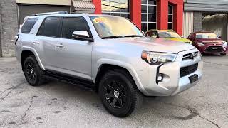 toyota 4 runner sr5 2023 tout équipé de couleur gris silver beau look avec les mags a voir ici [upl. by Fachini118]