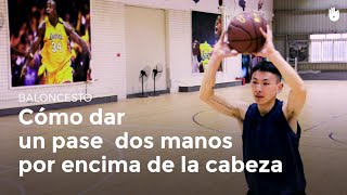 Pase alto de balón con dos manos  Baloncesto [upl. by Eniar]