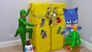 Gekko Gets New PJ MASKS TOYS inside Giant Christmas Present [upl. by Melvin]