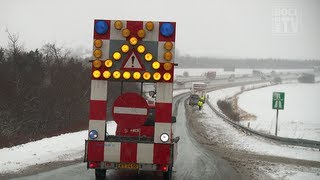 E45  Snerydning på motorvej E45 mellem Horsens og Vejle  Snow removal on Freeway E45 DK Denmark [upl. by Anirtruc]