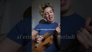 Blinkende lygter som sang  Tove Ditlevsen digt med melodi ukulele [upl. by Colner586]