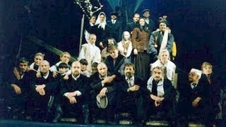 Juozo Miltinio Dramos Teatras  Senojo Gluosnio Pasakojimai 1997 [upl. by Kho537]