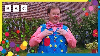 Mr Tumbles New Hobby  Mr Tumble and Friends [upl. by Garlaand]