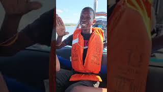 King Monada with Peulwane inside the boat monada peulwane [upl. by Econah]