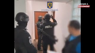 Bianca Drăgușanu săltată de Poliție [upl. by Alboran]