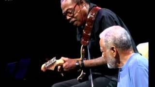 Bill Withers Grandmas Hands 2009 Live [upl. by Lock715]