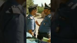 CHECCO ZALONE IL MARESCIALLO CAPOBIANCO BLOCCA IL CANTANTE CAPAREZZA 👮‍♂️🔴👨‍🎤🎙🎼🎶🤣🤣 [upl. by Ihab]