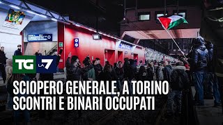 Sciopero generale a Torino scontri e binari occupati [upl. by Elletsirhc]