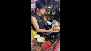 The cooking process for fried rice fried noodles and fried rice vermicelli in Chinese cuisine [upl. by Erasmus]