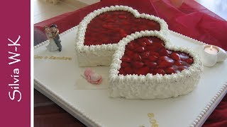 Hochzeitstorte  Erdbeertorte  Herzen  Fondant [upl. by Nlyak]