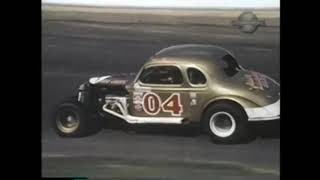 1971 NASCAR Modified National Championship Spring 100 At Martinsville Speedway  Car and Track [upl. by Itsur79]