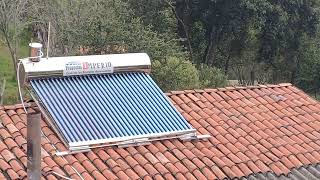 instalación solar completa para no depender de servicios públicos Casa de las Energías Renovables [upl. by Eak]