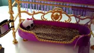 Monster high clawdeen wolf bunk bed review [upl. by Atteynad]