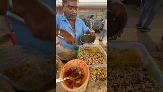 platform पर बेच रहे tasty भुजा 😋👌  chatpata spicy mix Indian snacks❤️shorts trending viral [upl. by Parsaye382]