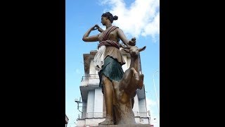 La célèbre statue de Diane déesse de la chasse est toujours à la Colonne  Randon à Annaba [upl. by Viens]