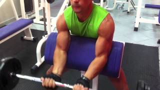 Curl de biceps banco scott barra Z agarre estrecho  biceps curl [upl. by Compton]