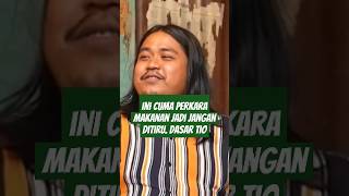 Ini cuma perkara makanan saja jadi jangan di tiru guys arikriting prazteguh standupcomedy comedy [upl. by Dasteel]