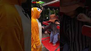 GA BISA TURUN  KEPOMPONG BALON funny comedyshorts lucu comedyvideos comedy shortvideos fyp [upl. by Erle]