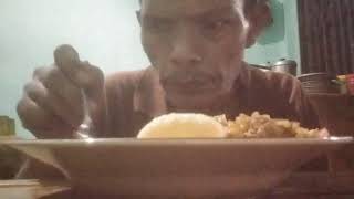 makan Nasi goreng khas brebes [upl. by Cacilie]