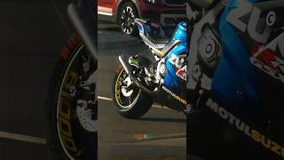 Watching your own superbike from inside a restaurant is just pure LOVE [upl. by Zetrauq]