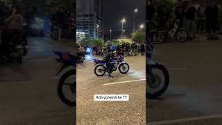 SAPE KENAL BRADER NI  KATA KUAT BAKAR LINE DALAM TOWN rxz motovlog shortvideo trending 2stroke [upl. by Amees]