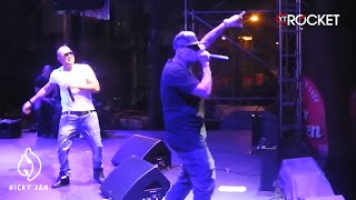 Nicky Jam Enloquece Junto a su Público  Improvisación en Tarima 2013  NickyJamPr [upl. by Verger211]