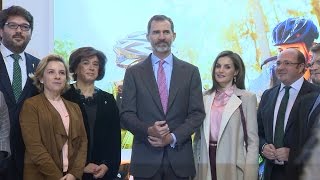 Los Reyes inauguran Fitur 2017 [upl. by Eylsel843]