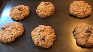 Vanishing Oatmeal Craisin Christmas Cookies  Quaker Oats Recipe [upl. by Ventura136]