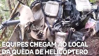 Equipes chegam ao local exato da queda do helicóptero [upl. by Notsirb2]