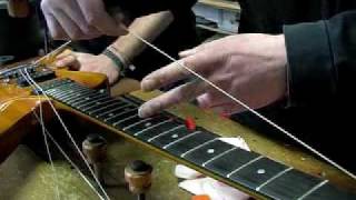 Changer cordes guitares électrique [upl. by Yerfej]