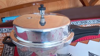 MURUGAN pressure cooker  pressure pan review  PRESSURE PAN REVIEW  MURUGAN jumbo pressure pan [upl. by Anavlys531]