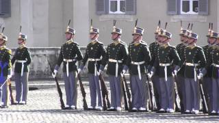 Cambio della Guardia dOnore al Quirinale  GDF  21 giugno 2014 [upl. by Liagibba784]