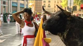 ¿Por qué gustan las fiestas españolas en el extranjero [upl. by Aikahc193]