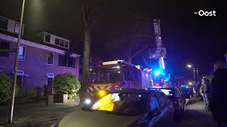 Brand verwoest bovenverdieping van woning in Deventer [upl. by Zebedee345]