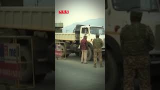 কাশ্মীরে সেনাবাহিনীর গাড়িতে হামলা kashmir army somoytv banglanews shorts reels [upl. by Gnohp]