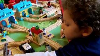 Chuggington Train Table amp Thomas And Friends Wooden Playtable side by side comparison [upl. by Nosrettap]