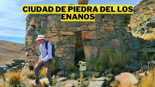 La CIUDAD de PIEDRA de los GENTILES o enanos  Ruinas y Chullpas en Bolivia [upl. by Naghem]