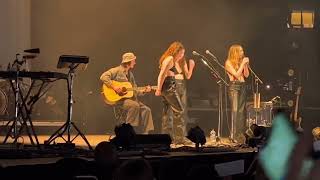 HAIM “Hallelujah”  live at Madison Square Garden 5172022 [upl. by Byram638]