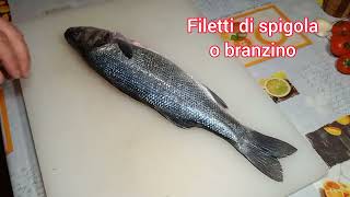 Come sfilettare una spigola o branzino [upl. by Itoc]