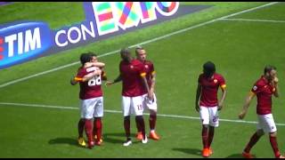 RomaGenoa lesultanza di Doumbia dopo il gol dell10 [upl. by Marcy]