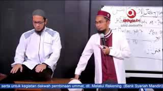 TAHIYAT sholat subuh  sunnah iftirash  tawaruk  Ustadz Adi Hidayat Lc MA [upl. by Katerine]