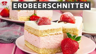 Erdbeerschnitten 🍓  KETO Rezept zum Muttertag  Low Carb Erdbeerkuchen mit Sahne und Biskuit [upl. by Slorac]