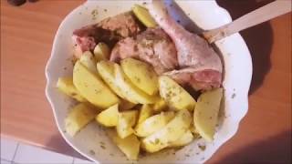 COMMENT FAIRE DU POULET ET SES POMMES DE TERRE AU FOUR🍛🍜BARATISTALOVELY [upl. by Gnok607]