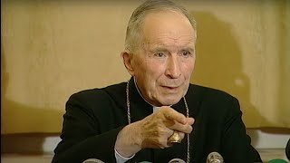 Catholique et intégriste  Documentaire [upl. by Kobylak]