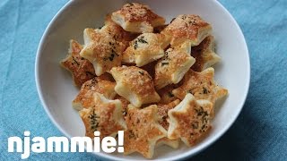 Bladerdeeghapjes recept  njammie [upl. by Ppik]